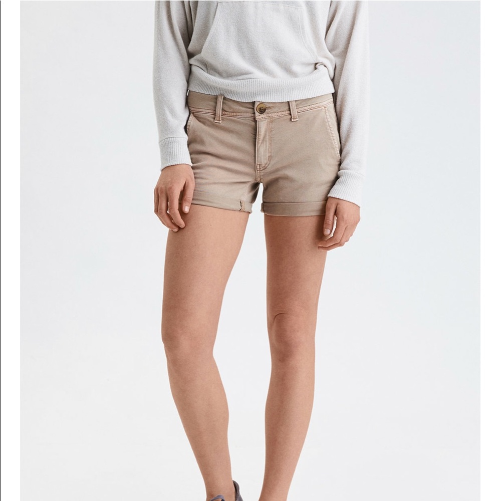 khaki twill shorts || american eagle